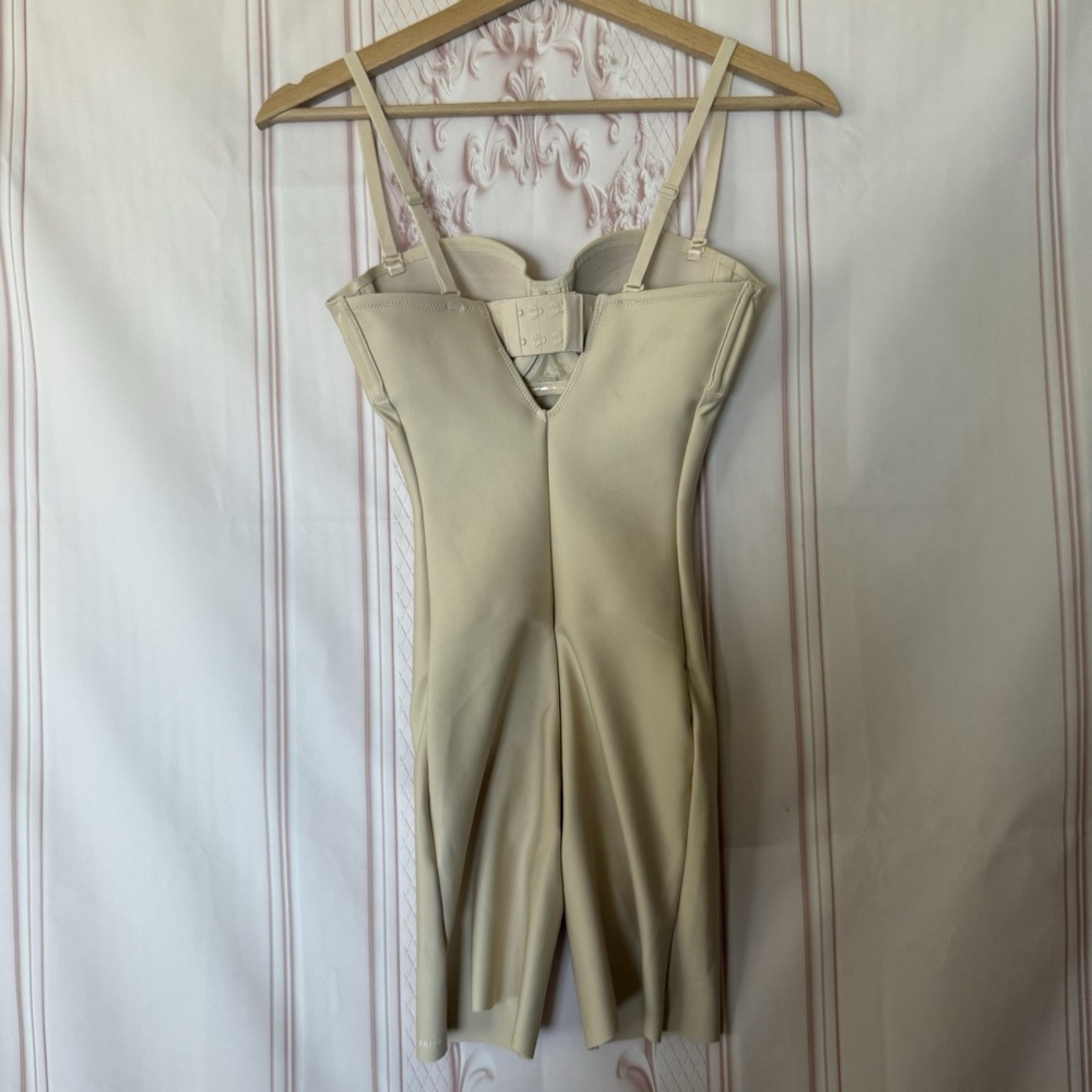 SKIMS Body CS Underwire Mid Thigh Bodysuit Size XS Sand NWT $138 - Picture 5 of 12